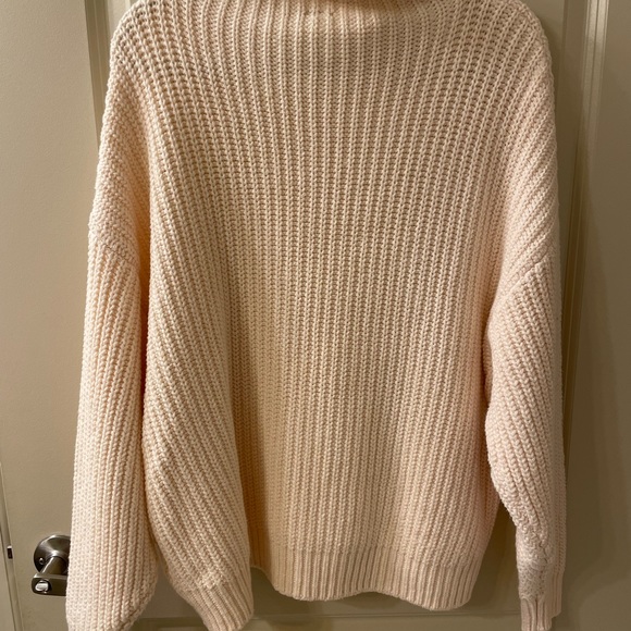 NWOT Free People Swim Too Deep Powder Puff color Oversized Sweater - Picture 2 of 5
